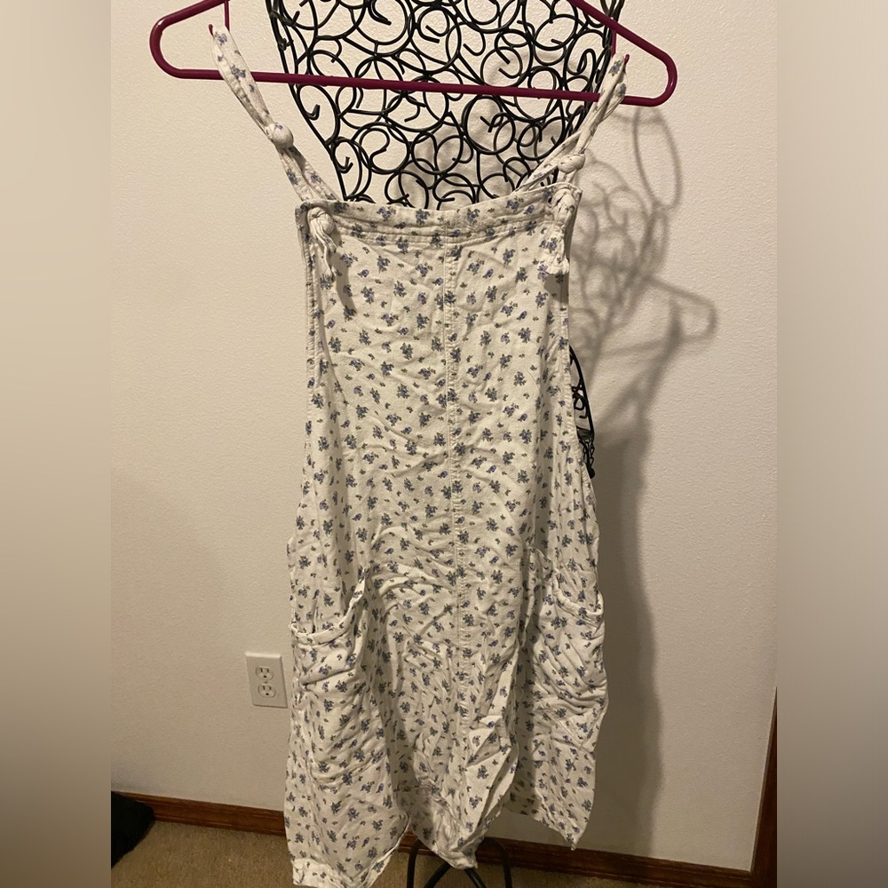 Aeropostale floral, overall romper. Size L